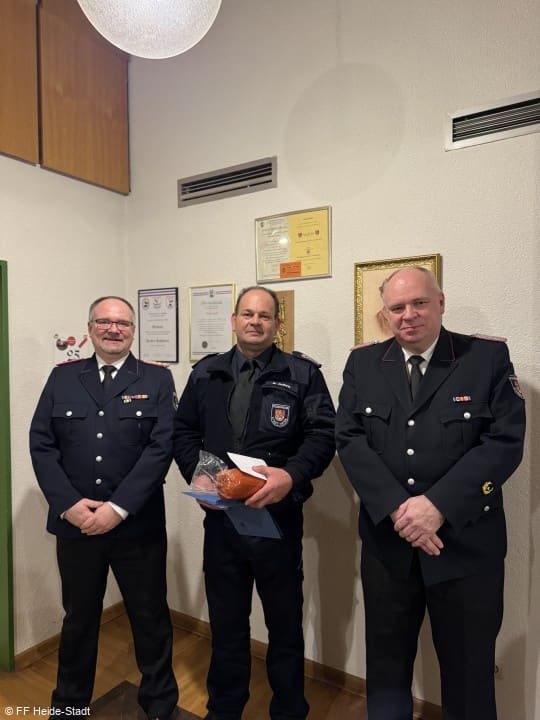 Ehrung für 30 Jahre Mitgliedschaft in einer Feuerwehr