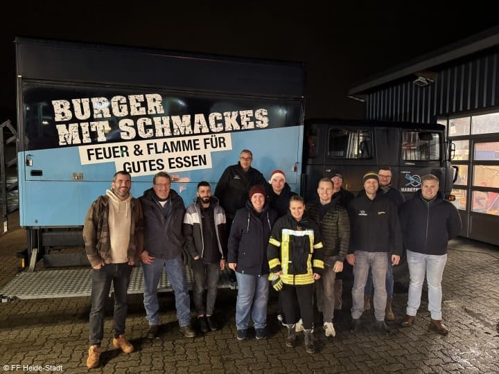 Gemütliches Schlemmen bei Feuerschalen und warmen Getränken, Foto 3