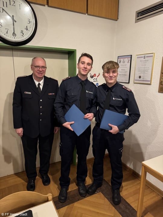 Beförderung Hauptfeuerwehrmann\*\* zu Hauptfeuerwehrmann\*\*\* - Tom Baumöller & Dustin Dreßler