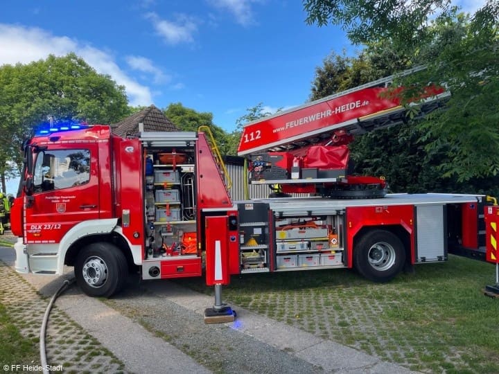 Feuer, Großfeuer - Löschhilfe, Foto 2