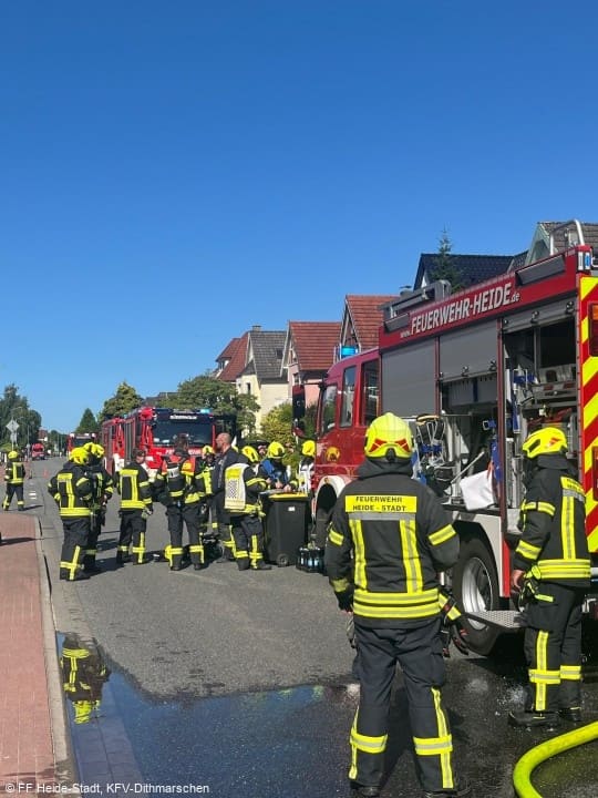 Feuer, Großfeuer, Gebäudebrand, Foto 2