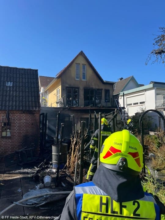 Feuer, Großfeuer, Gebäudebrand, Foto 4